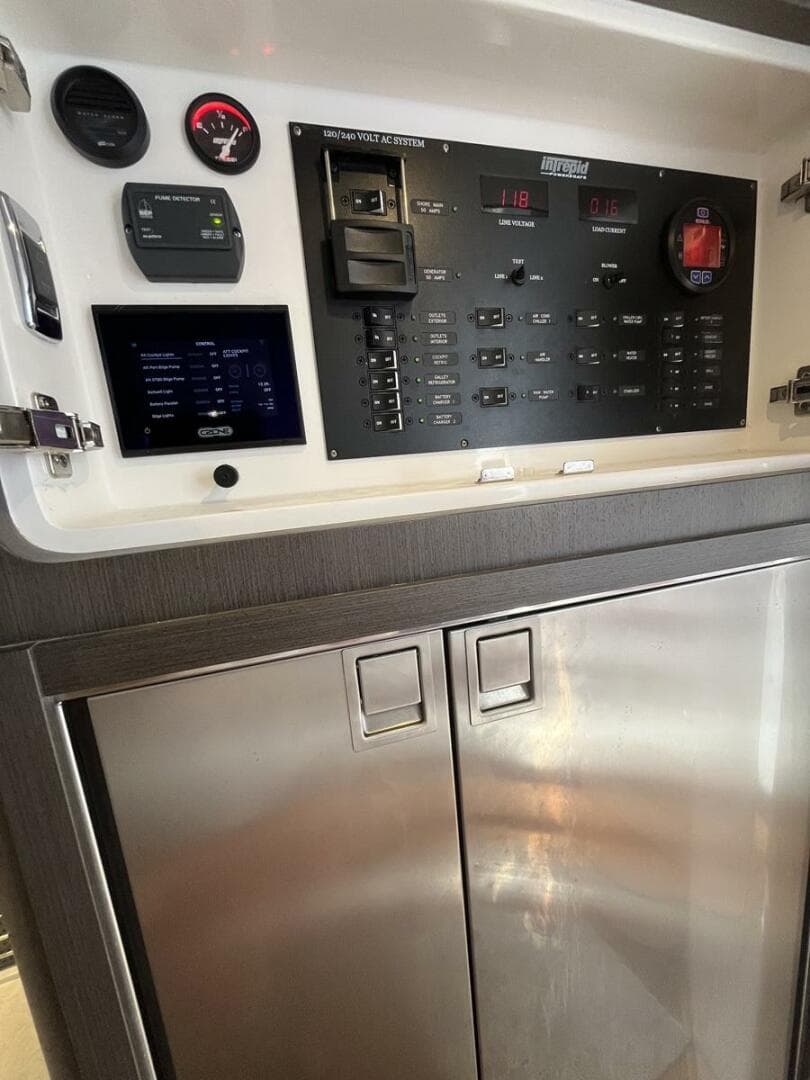 2023 Intrepid 477 Evolution — photo 73