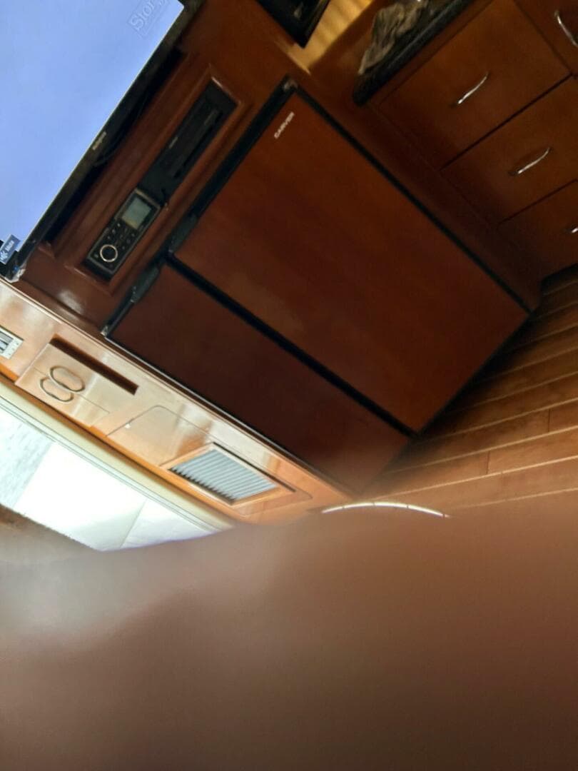 2003 Carver 360 Sport Sedan — photo 12