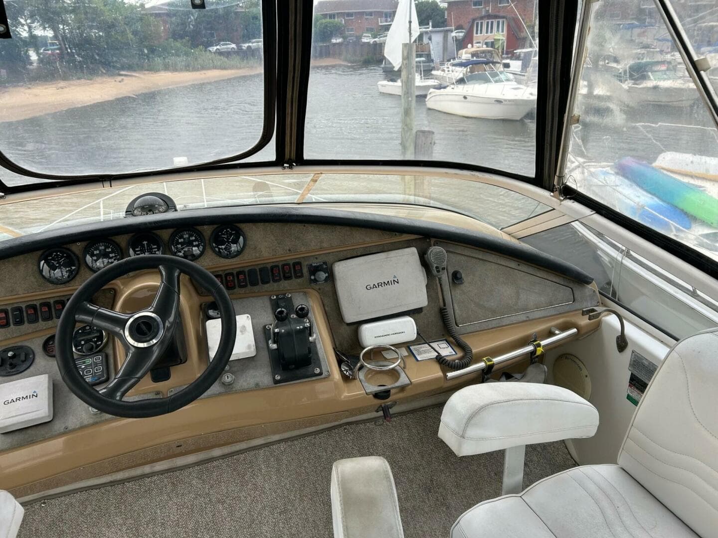 2003 Carver 360 Sport Sedan — photo 22