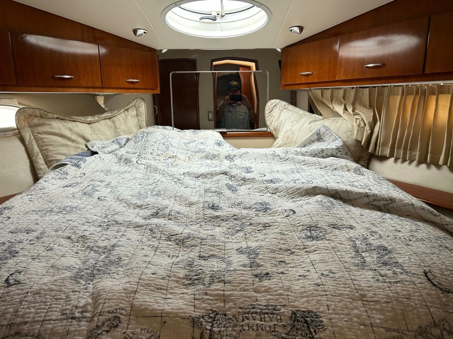 2003 Carver 360 Sport Sedan — photo 14