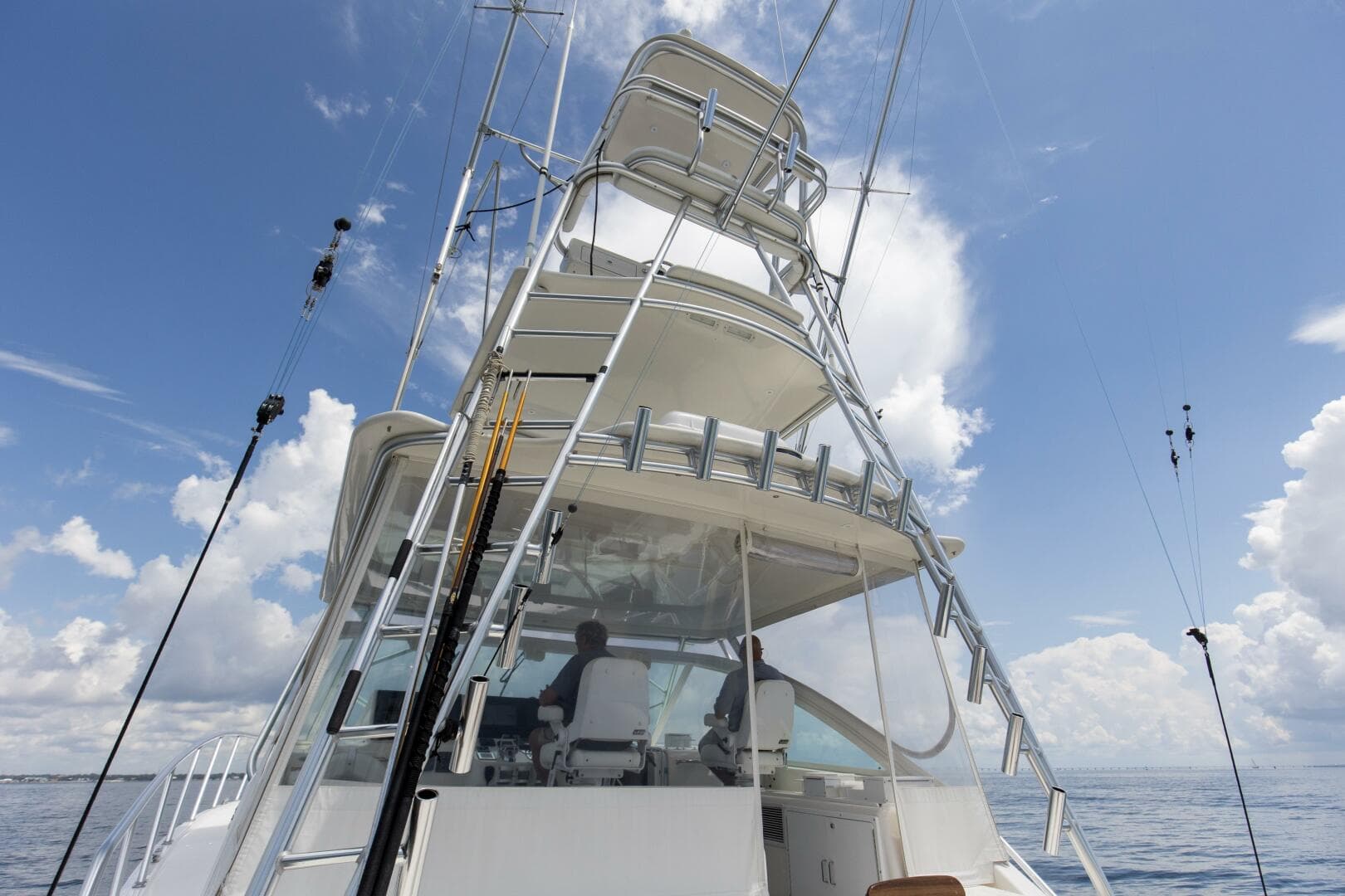 2007 Cabo 40 Express — photo 33