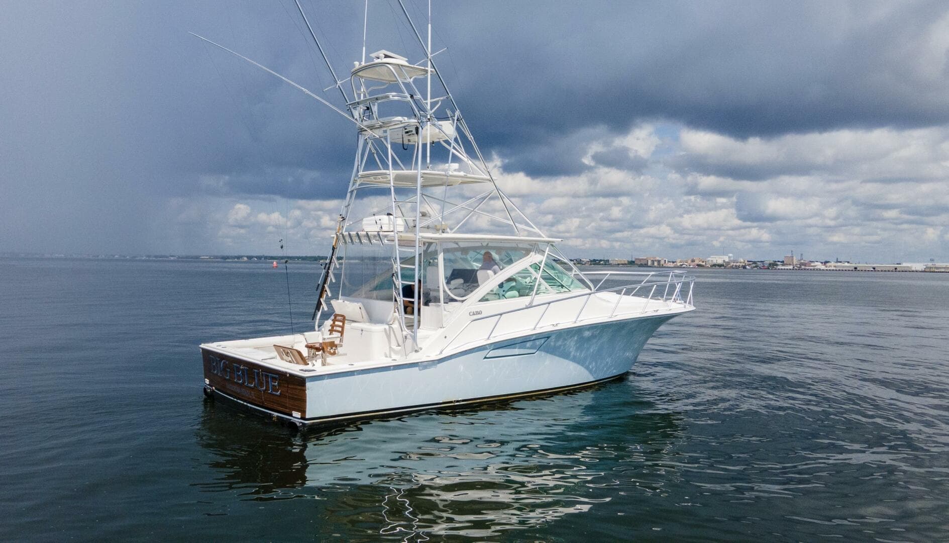 2007 Cabo 40 Express — photo 52