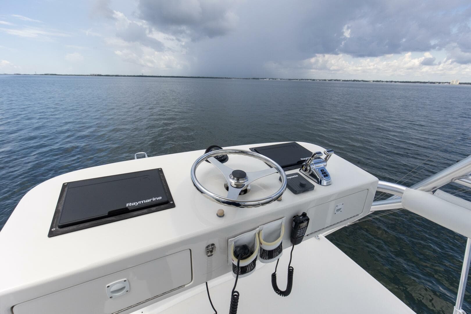 2007 Cabo 40 Express — photo 37