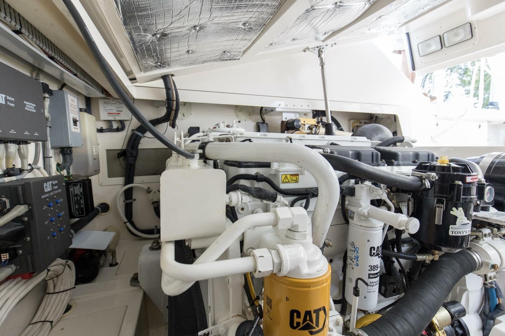 2007 Cabo 40 Express — photo 44