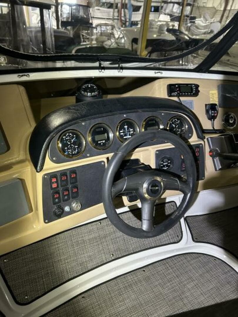 2003 Carver 396 Aft Cabin — photo 24