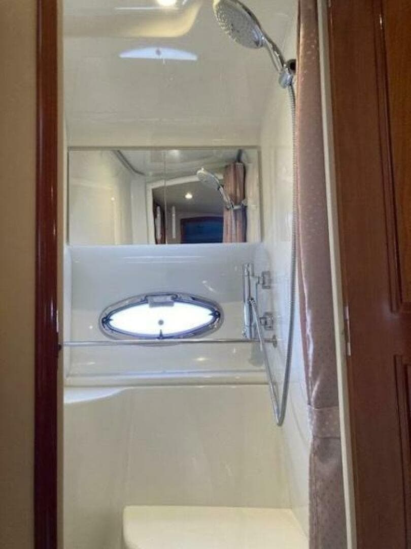 2003 Carver 396 Aft Cabin — photo 17