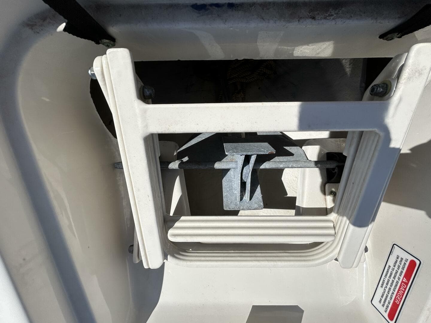 2006 Sea Ray 240 Sundeck — photo 7