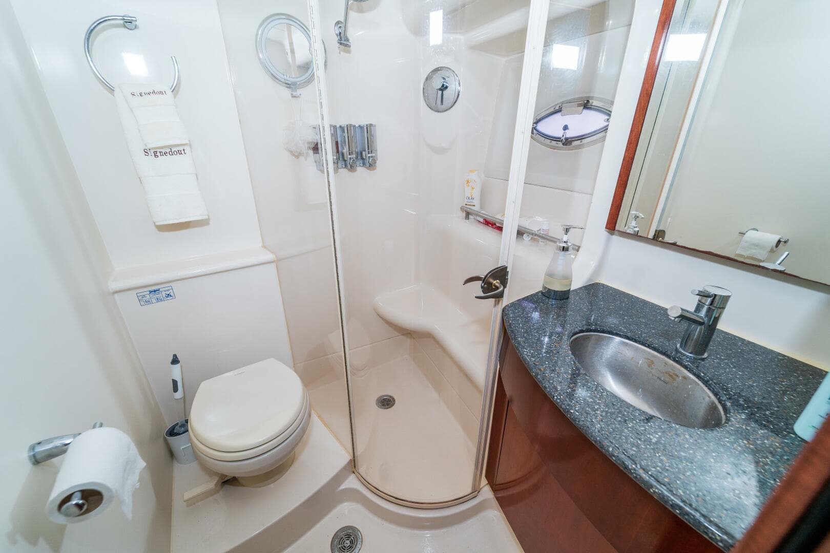 2009 Meridian 441 Sedan — photo 45