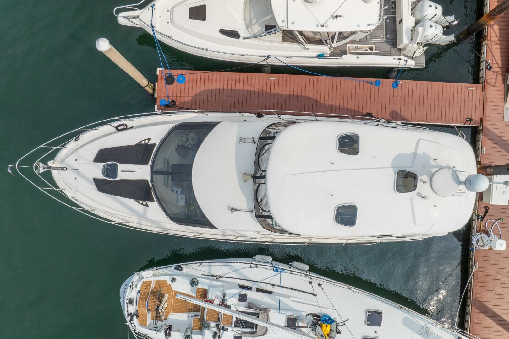 2009 Meridian 441 Sedan — photo 5