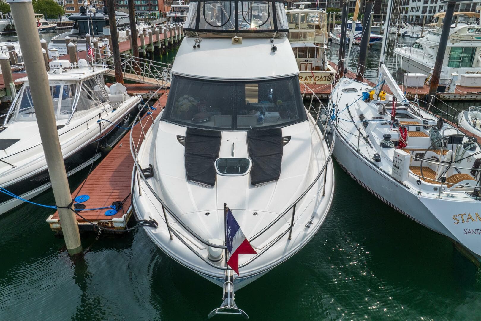 2009 Meridian 441 Sedan — photo 2