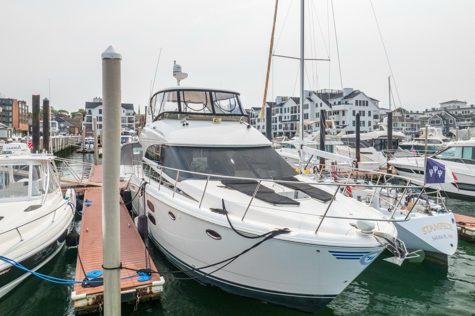 2009 Meridian 441 Sedan — photo 3