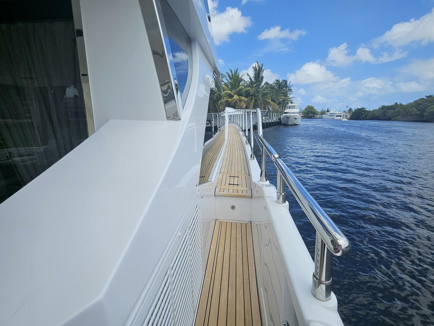 2022 Azimut 66 — photo 9