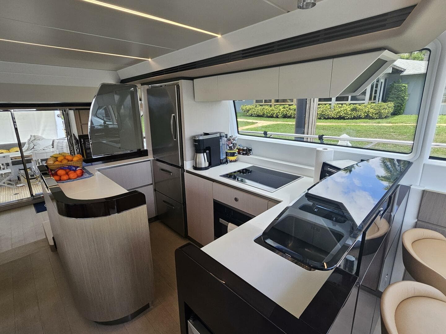 2022 Azimut 66 — photo 35