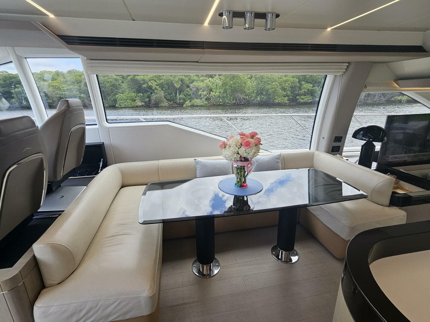 2022 Azimut 66 — photo 39