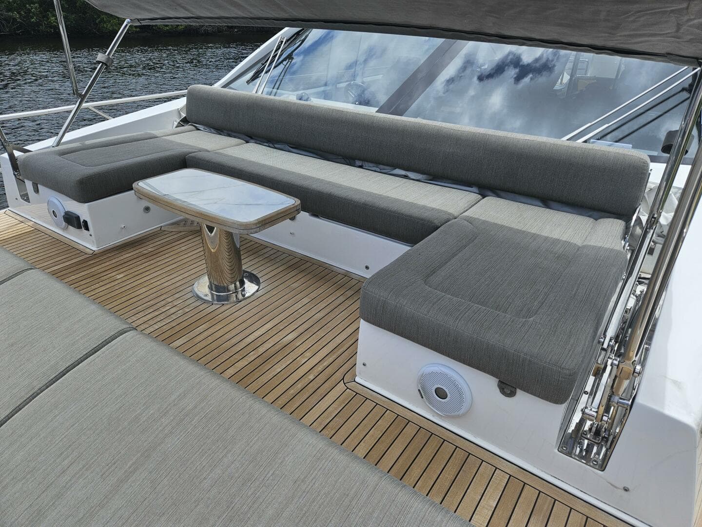 2022 Azimut 66 — photo 16