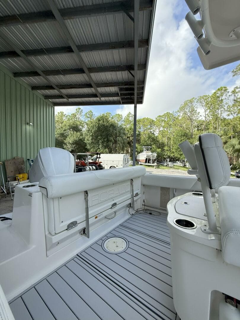 2015 Robalo — photo 9