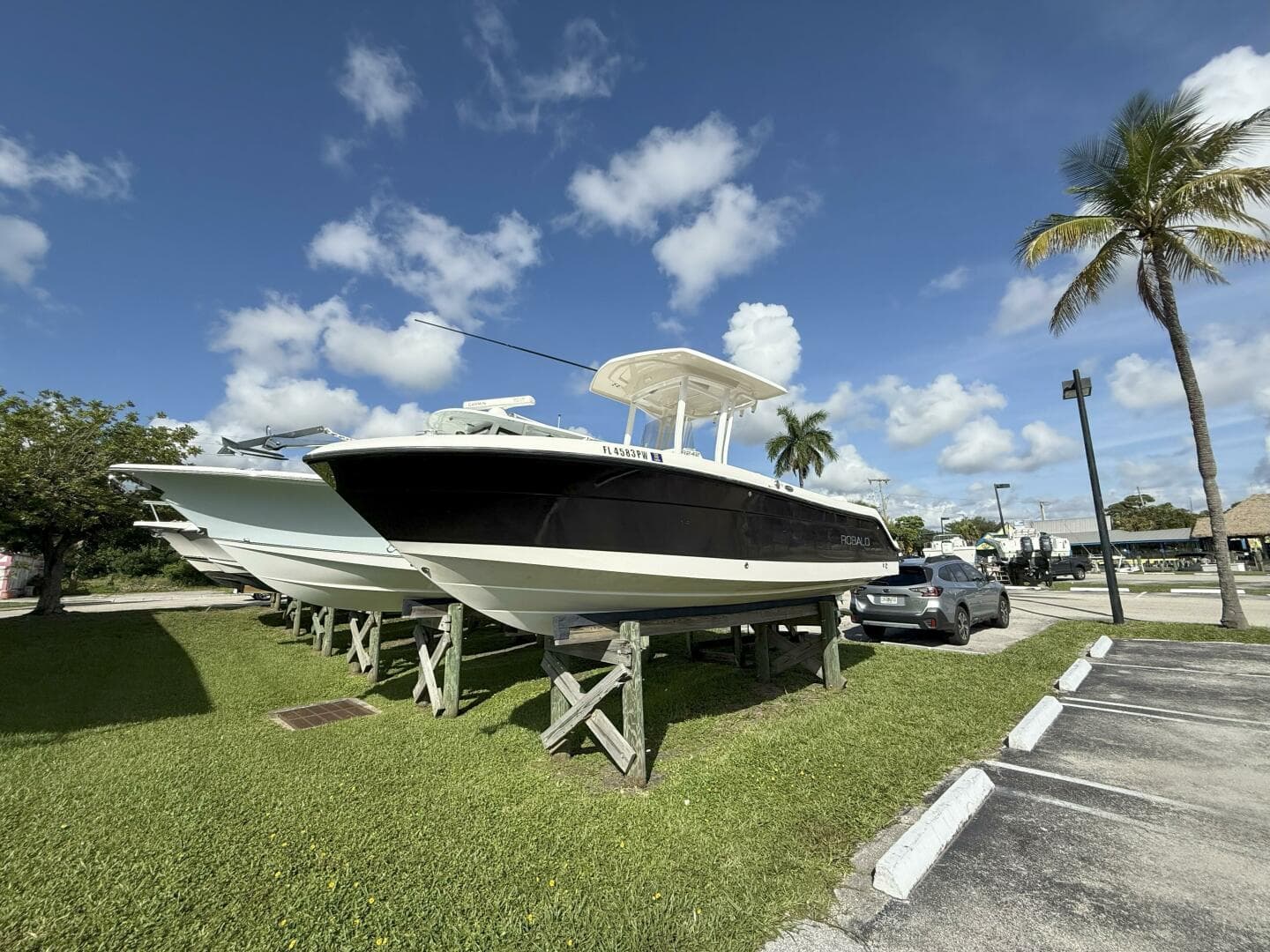 2015 Robalo — photo 3