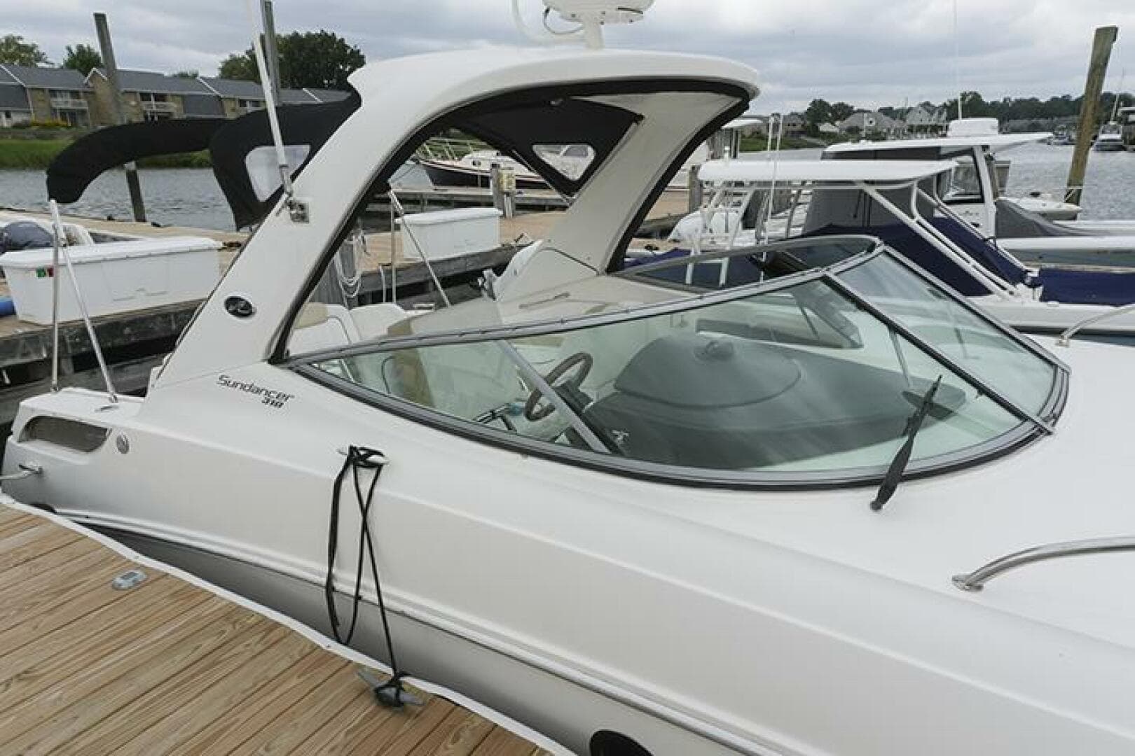 2010 Sea Ray 310 Sundancer — photo 5