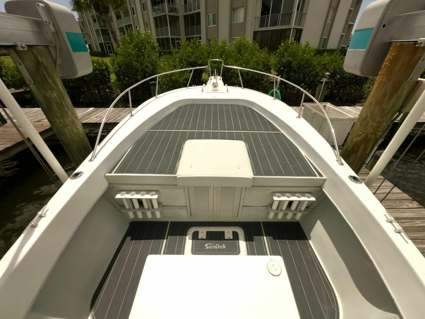 1999 Dusky 256 Center Console — photo 13