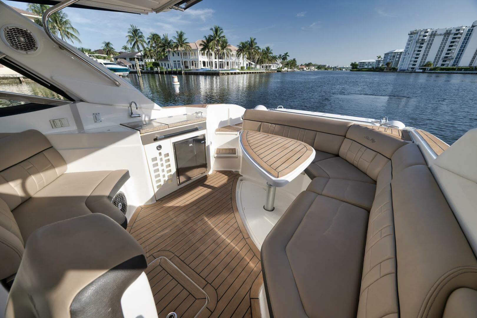 2016 Sea Ray Slx 350 — photo 17