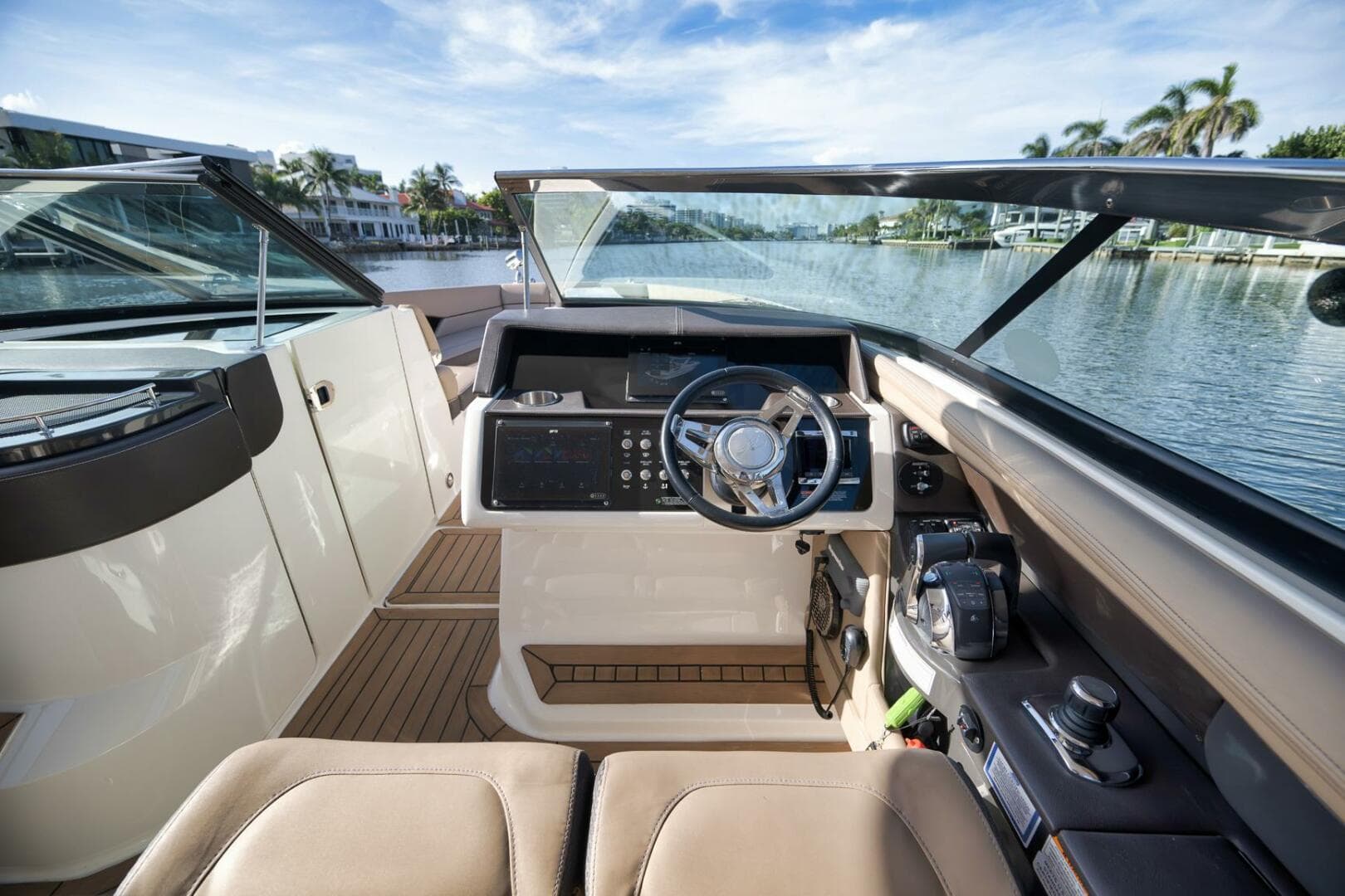 2016 Sea Ray Slx 350 — photo 30