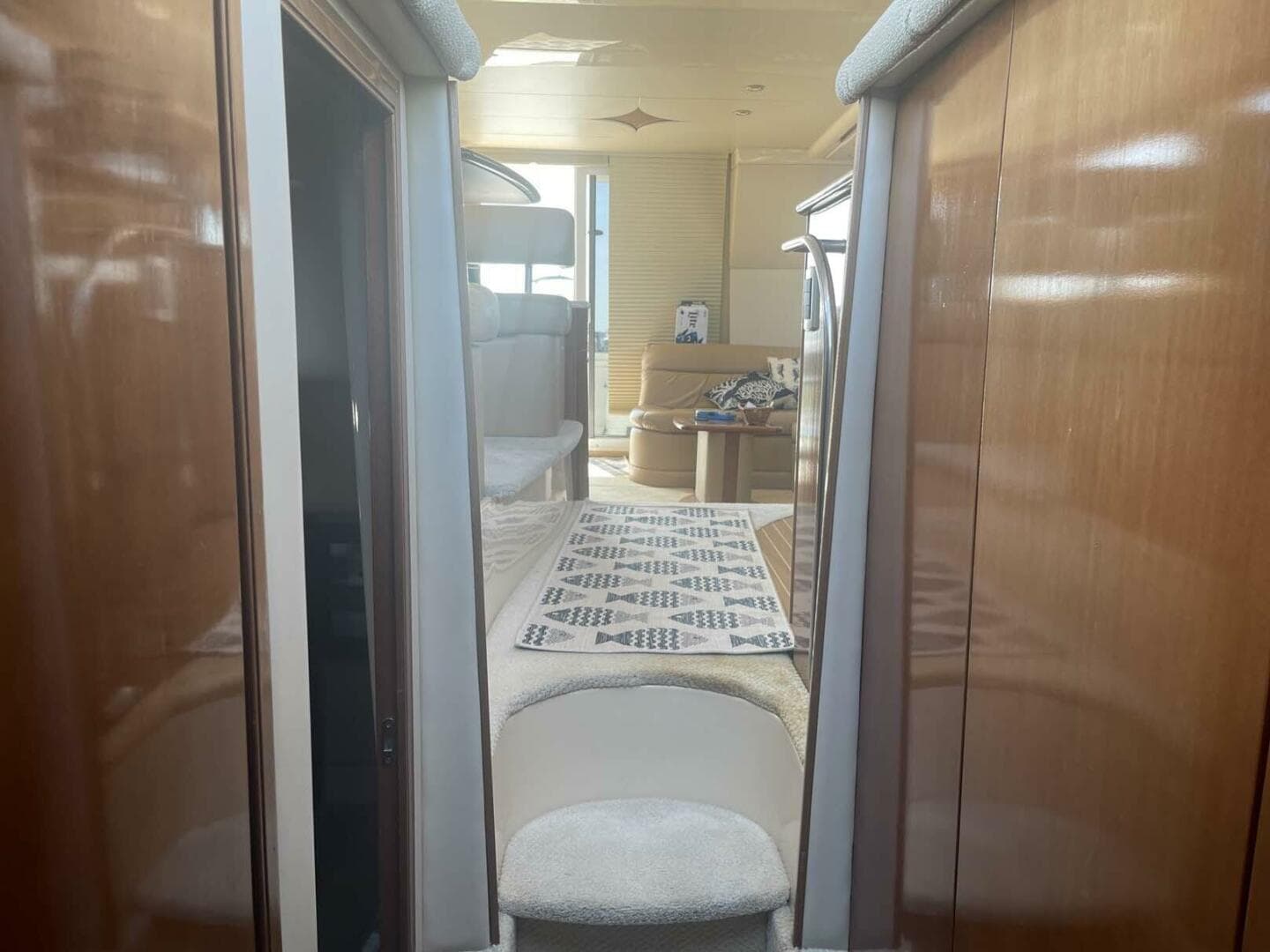 2006 Meridian 411 Sedan — photo 45