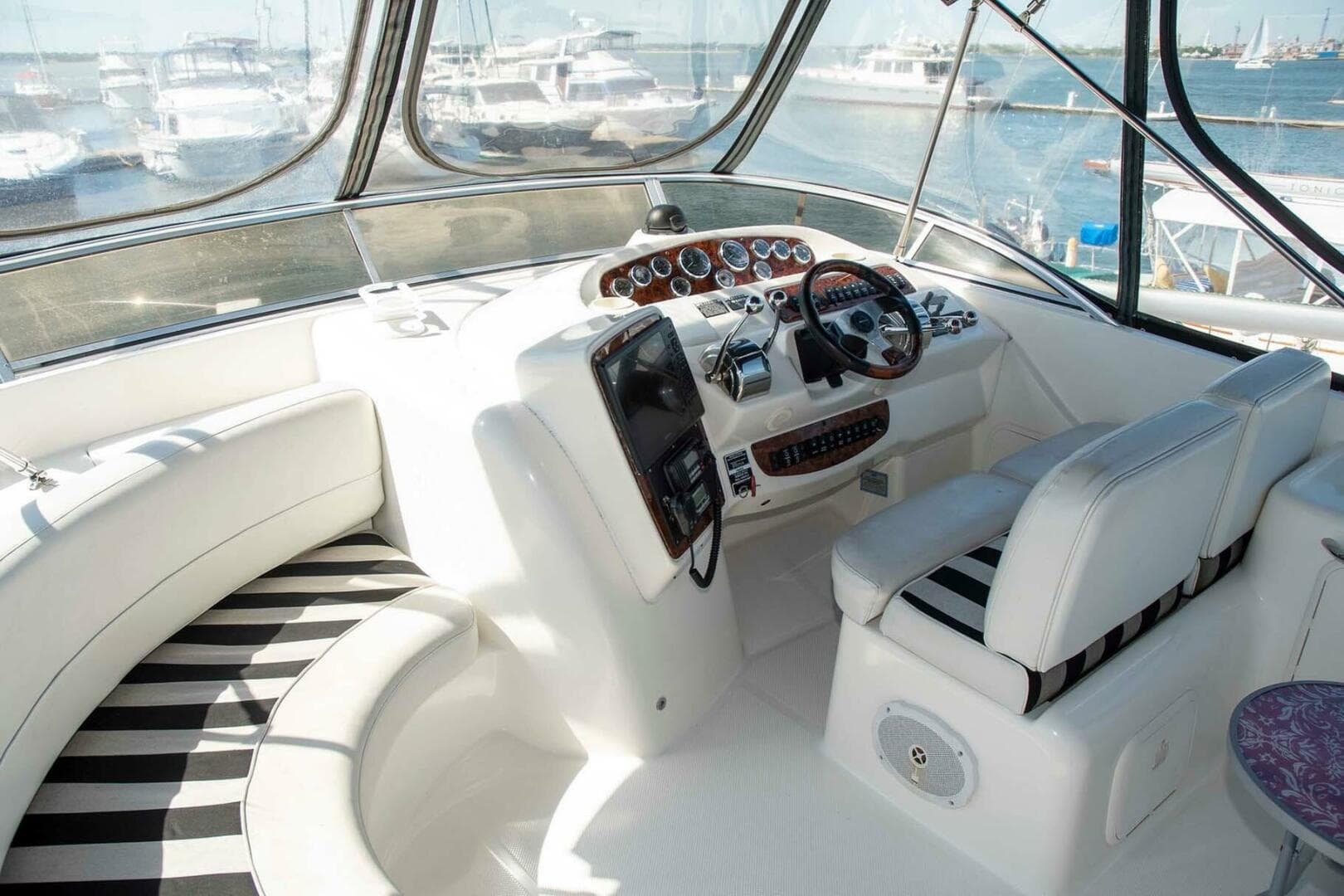 2006 Meridian 411 Sedan — photo 54