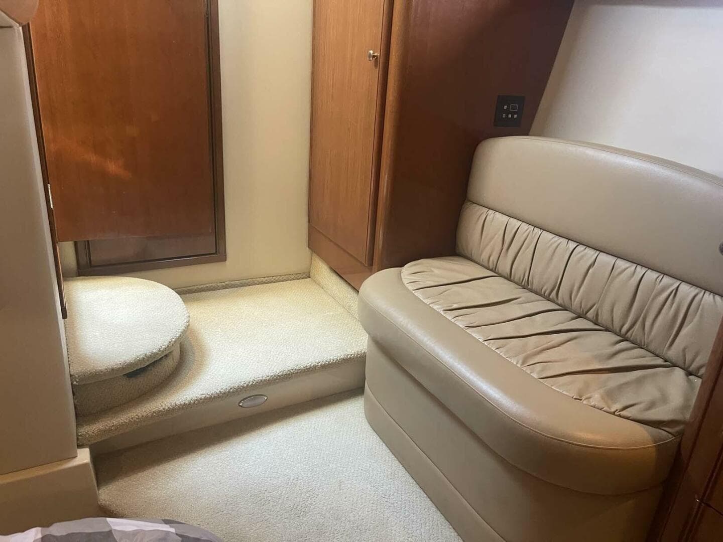 2006 Meridian 411 Sedan — photo 34