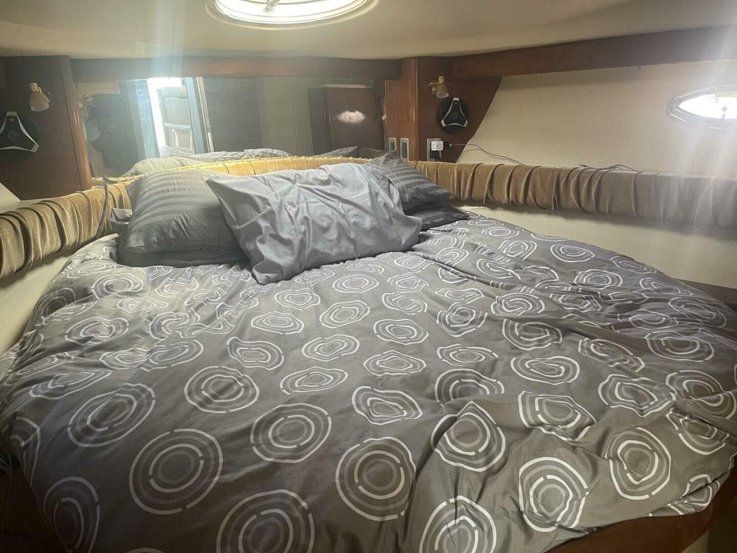 2006 Meridian 411 Sedan — photo 35