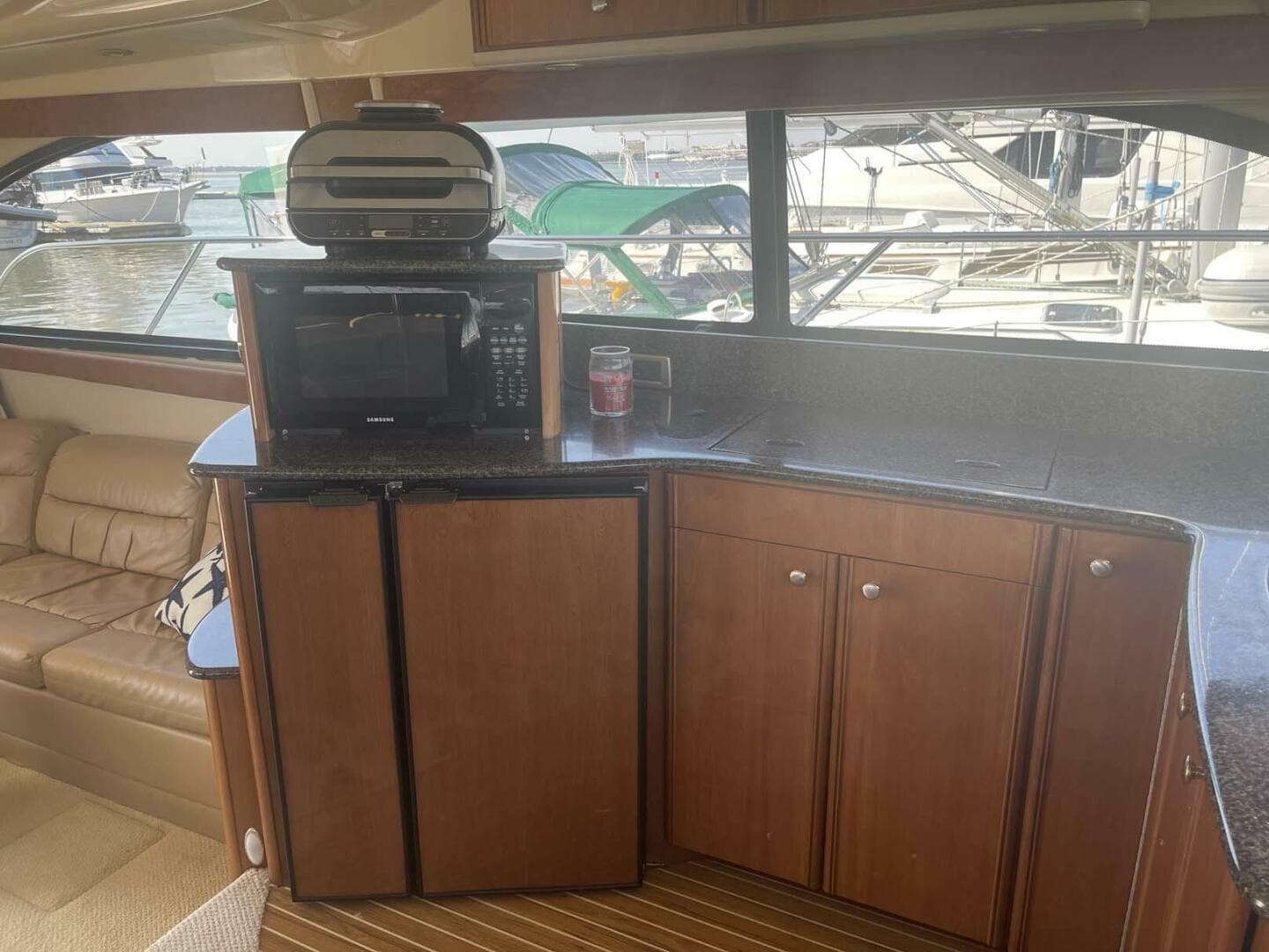 2006 Meridian 411 Sedan — photo 23