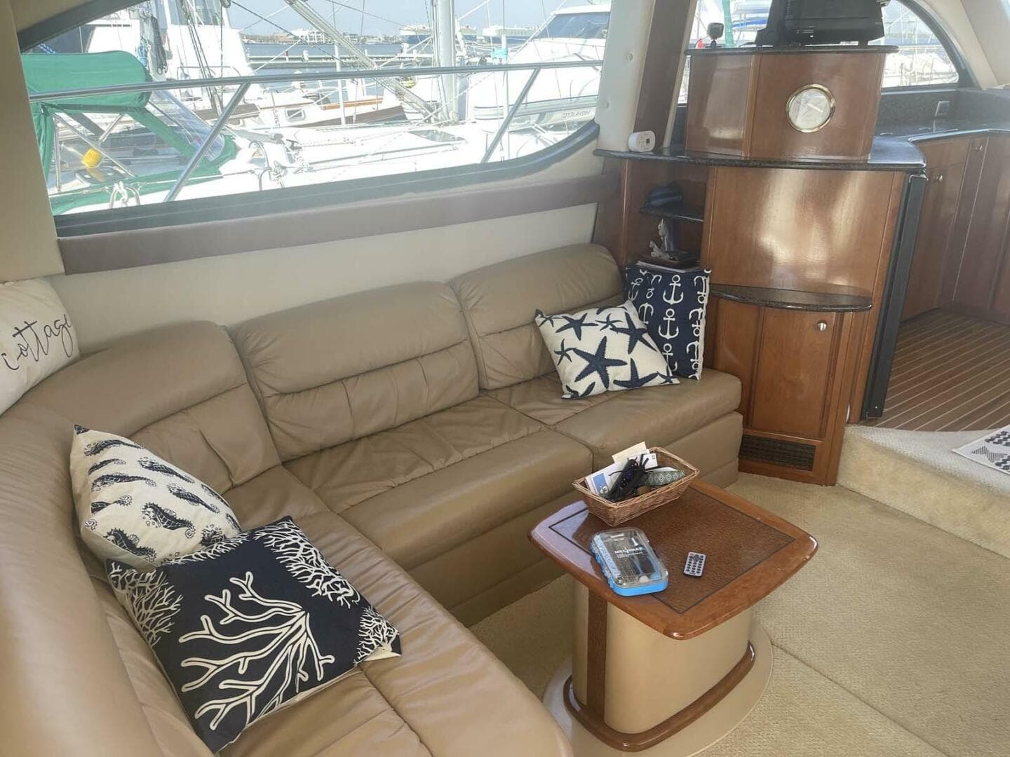 2006 Meridian 411 Sedan — photo 16