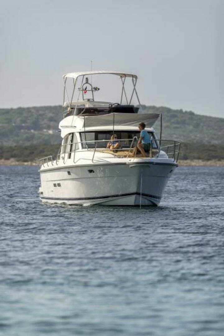2025 Nimbus 405 Flybridge — photo 12