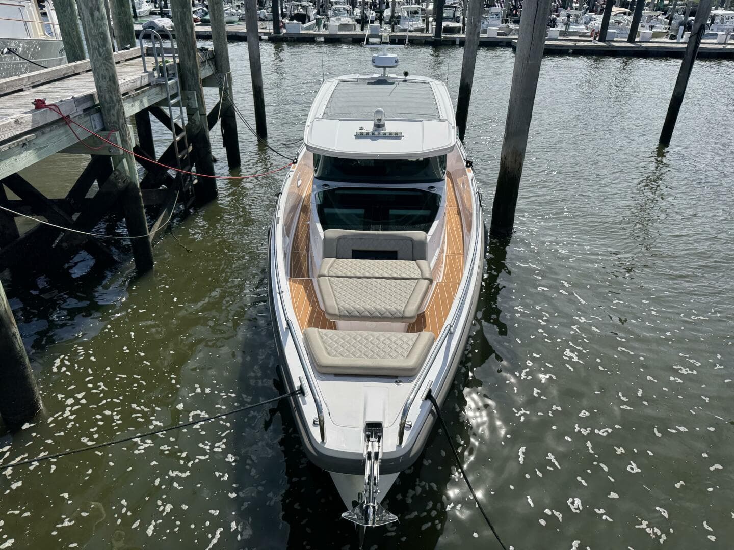 2022 Axopar 37 XC Cross Cabin — photo 7