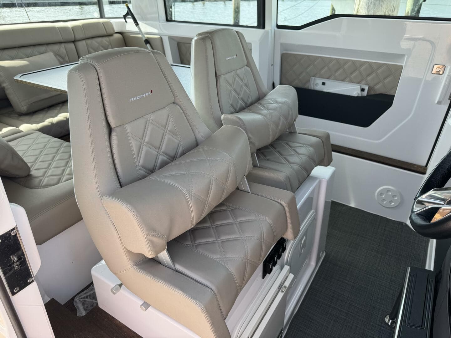 2022 Axopar 37 XC Cross Cabin — photo 35