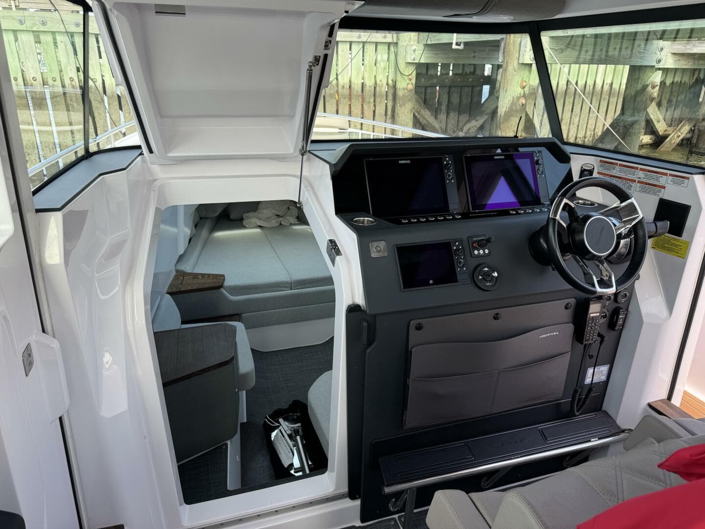 2022 Axopar 37 XC Cross Cabin — photo 25