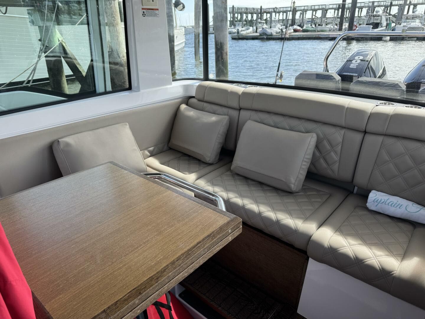 2022 Axopar 37 XC Cross Cabin — photo 19