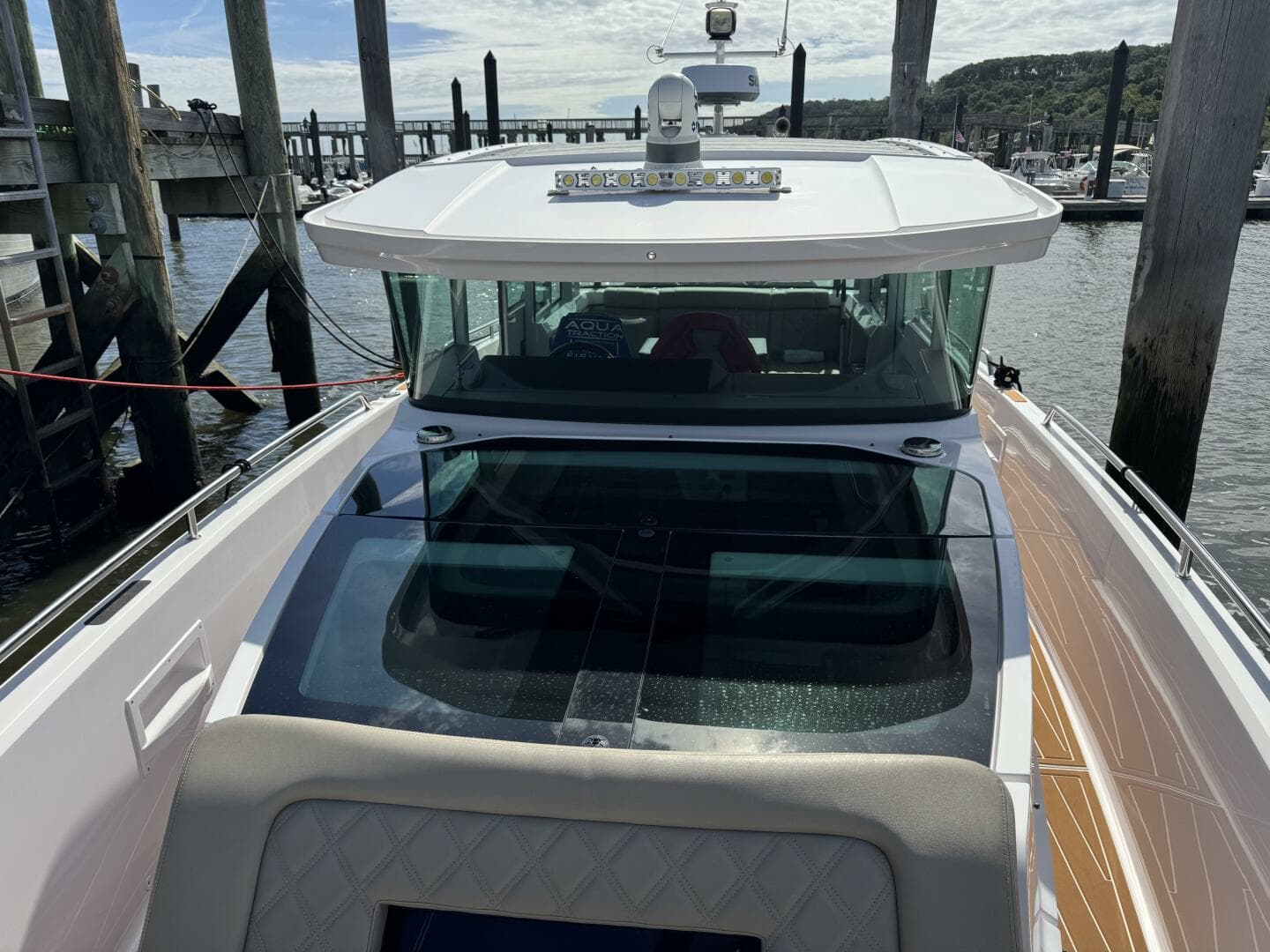 2022 Axopar 37 XC Cross Cabin — photo 40