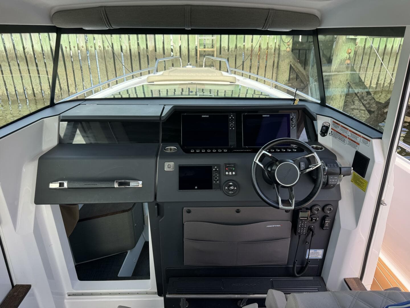 2022 Axopar 37 XC Cross Cabin — photo 26