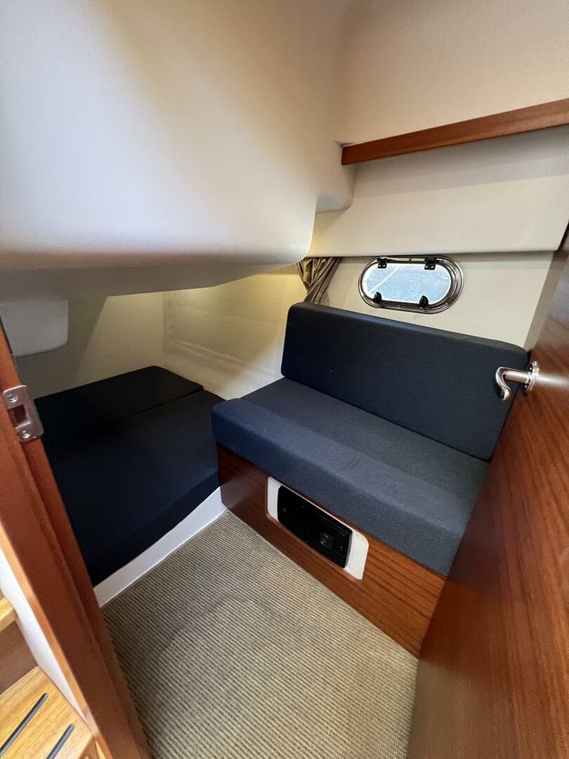 2018 Nimbus 365 Coupe — photo 57