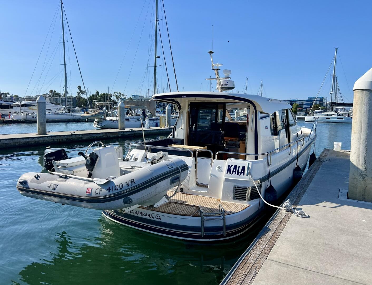 2018 Nimbus 365 Coupe — photo 16