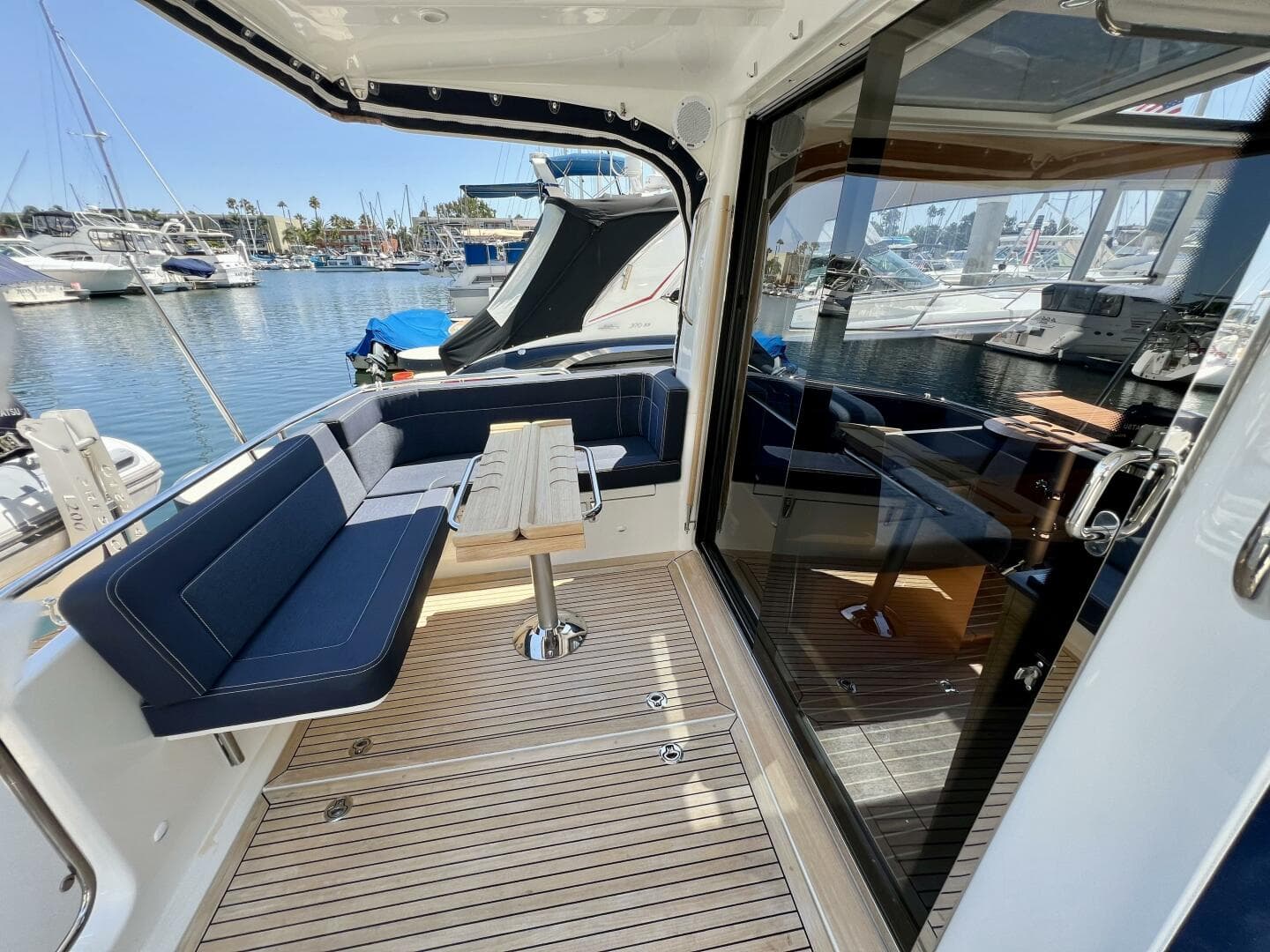 2018 Nimbus 365 Coupe — photo 36