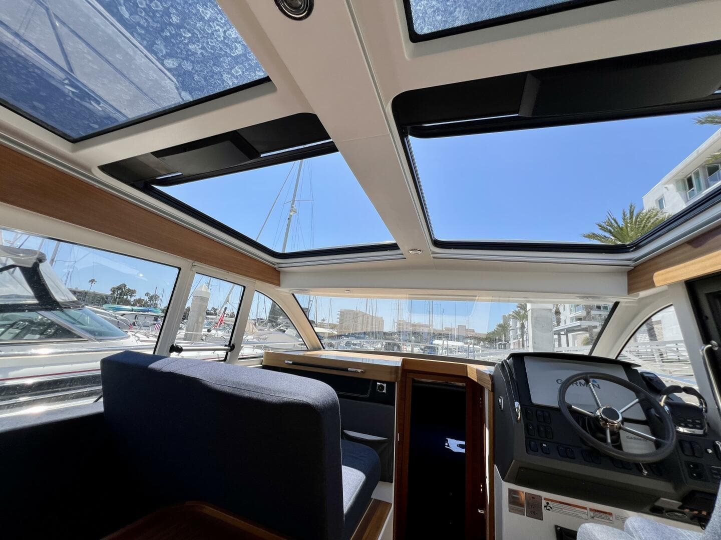 2018 Nimbus 365 Coupe — photo 51