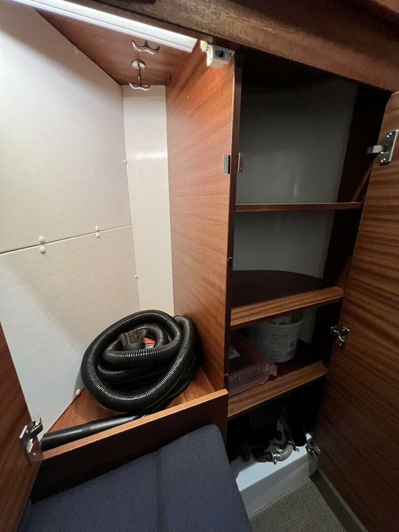 2018 Nimbus 365 Coupe — photo 60