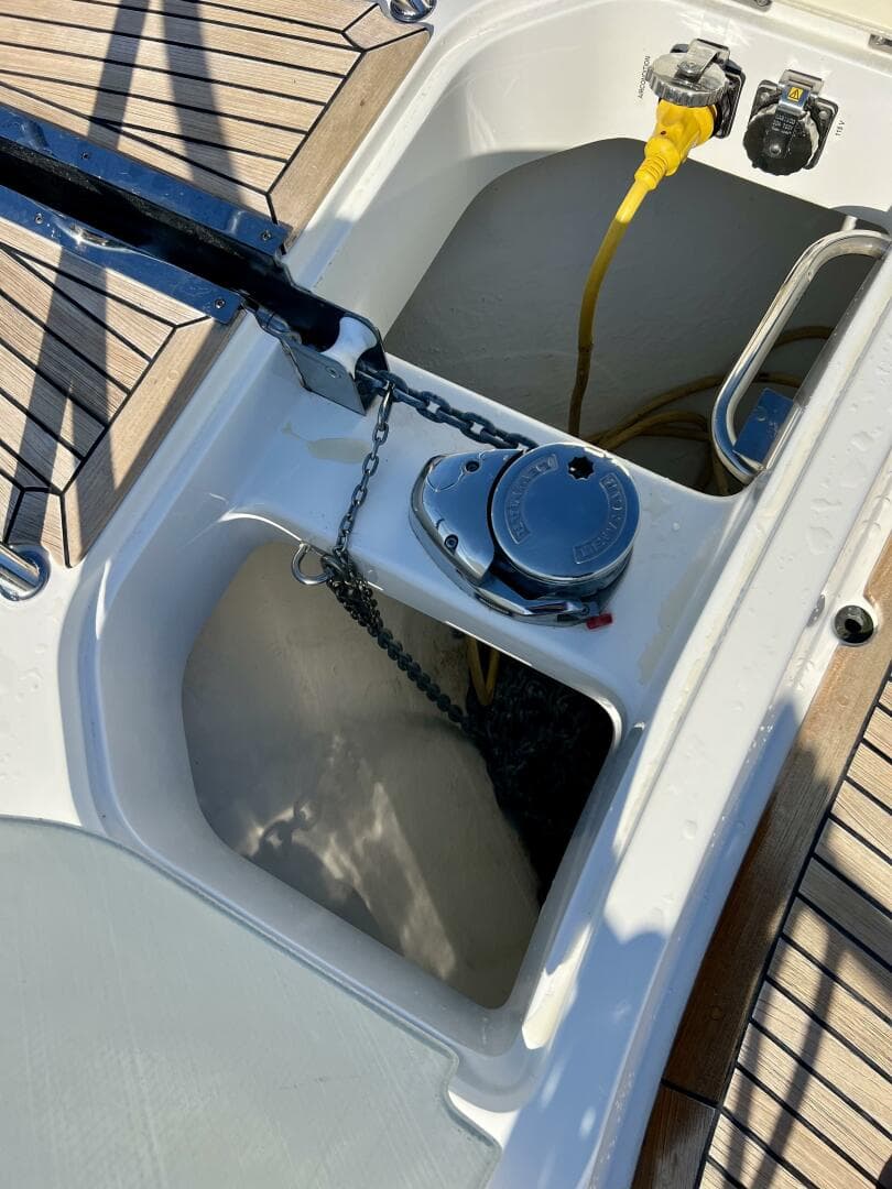 2018 Nimbus 365 Coupe — photo 25