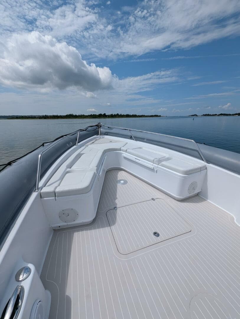 2015 Yellowfin Rib — photo 9