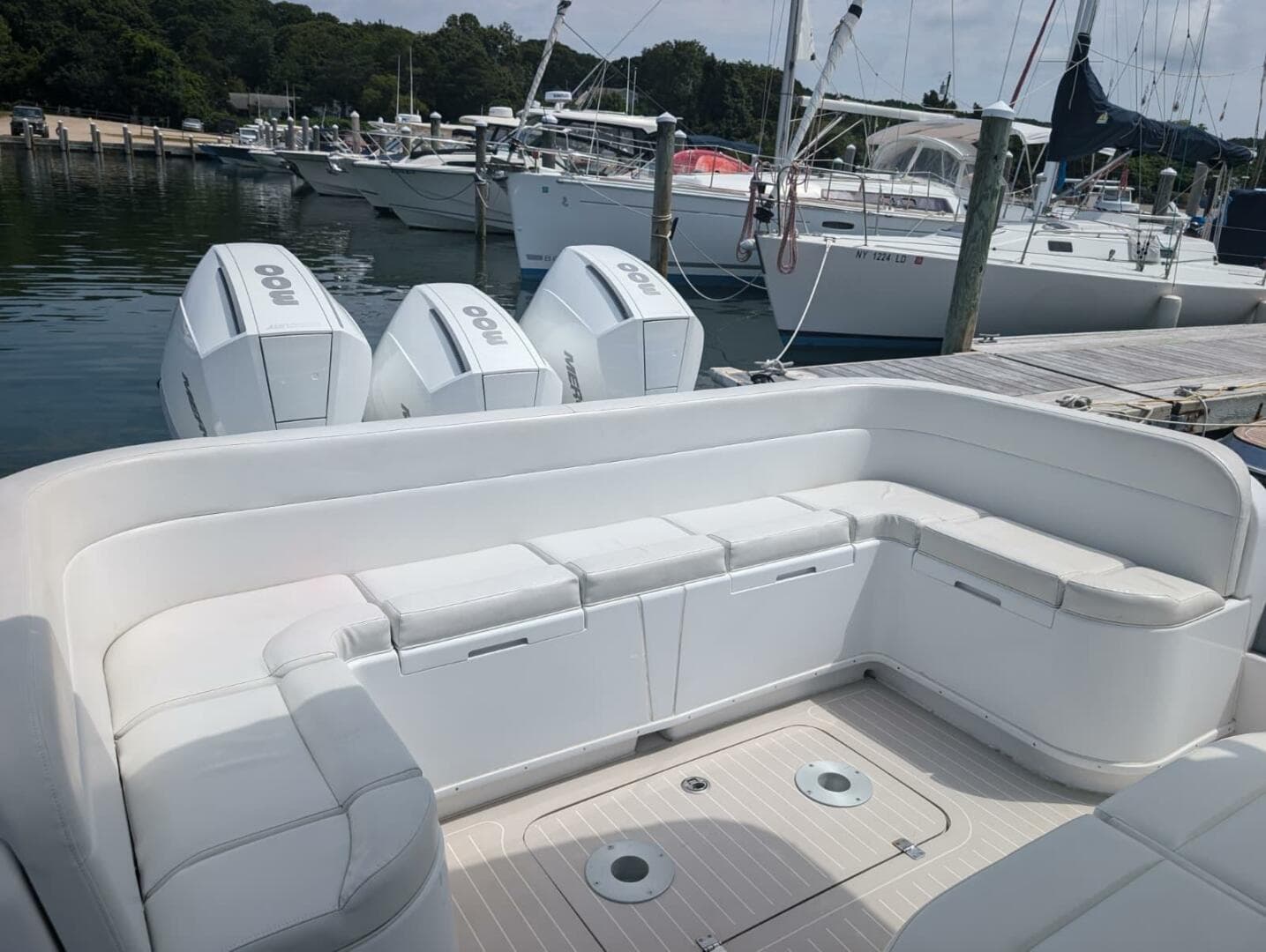 2015 Yellowfin Rib — photo 17