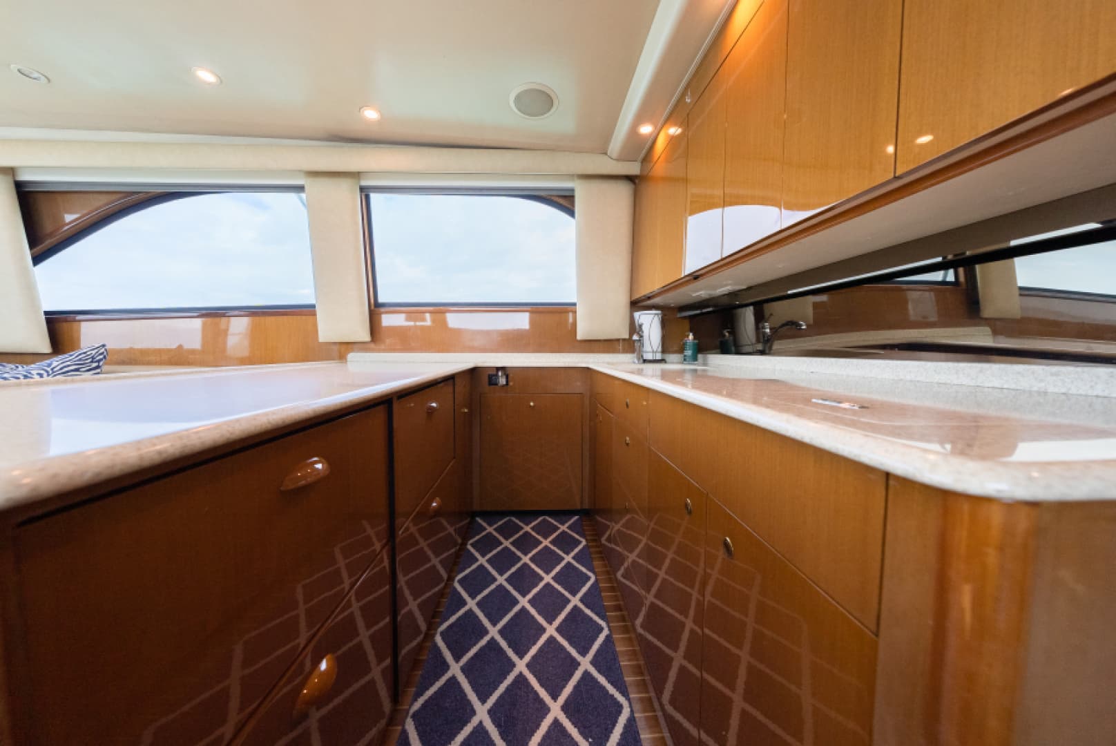 2003 Viking 45 Convertible — photo 25