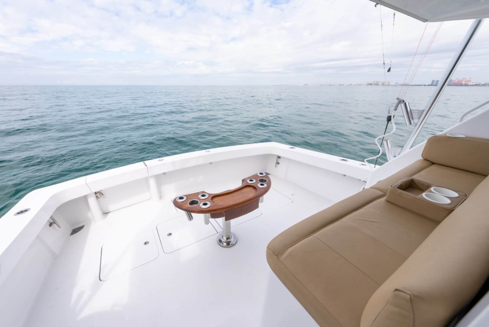 2003 Viking 45 Convertible — photo 7