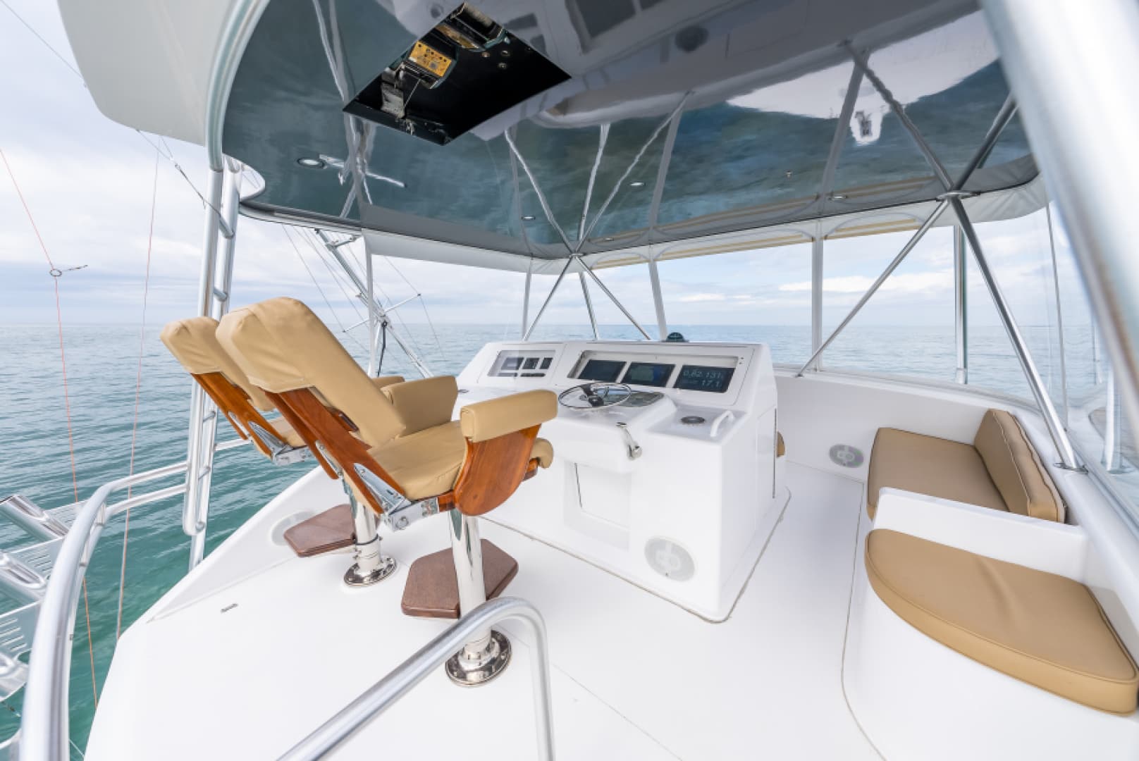 2003 Viking 45 Convertible — photo 14