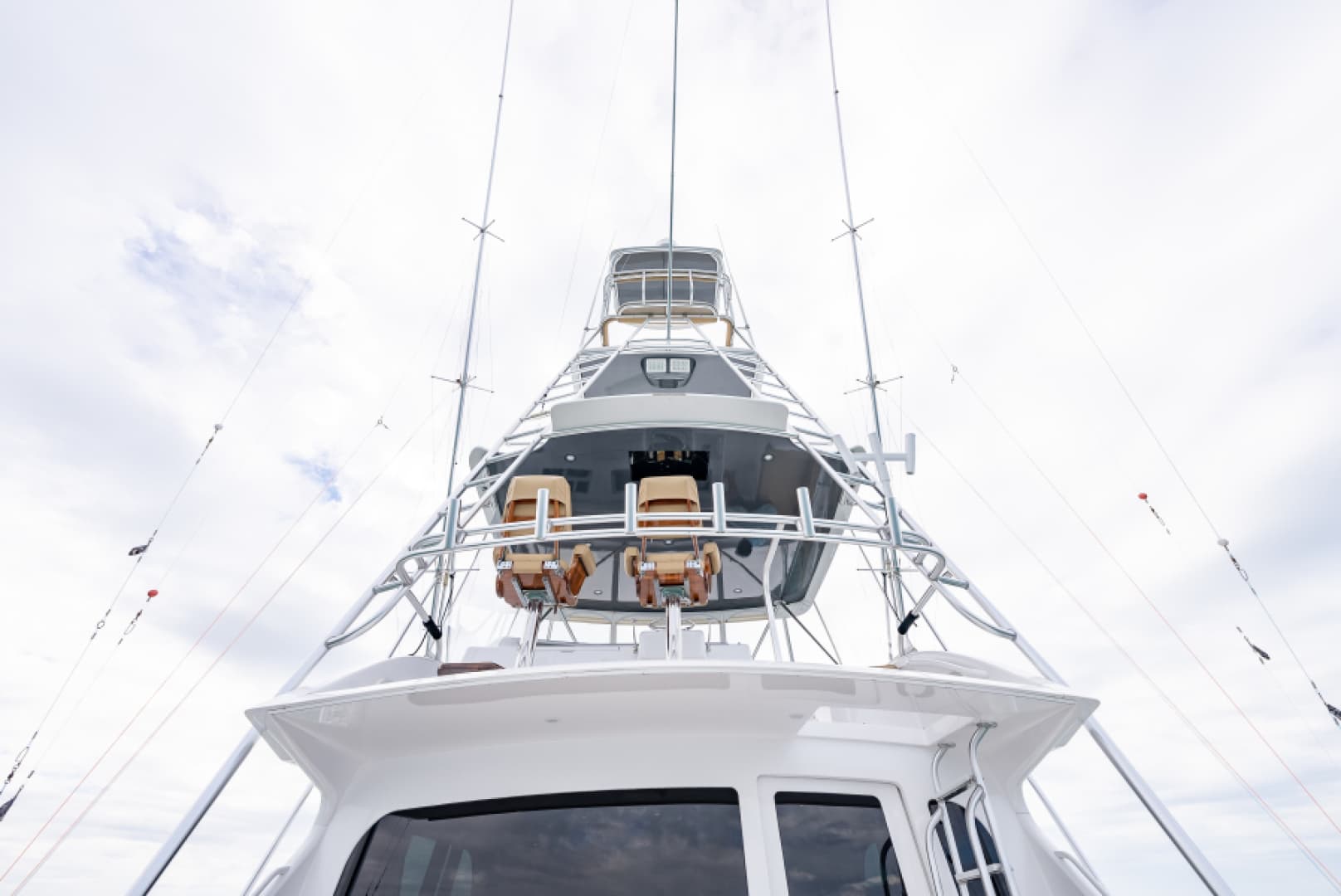 2003 Viking 45 Convertible — photo 9